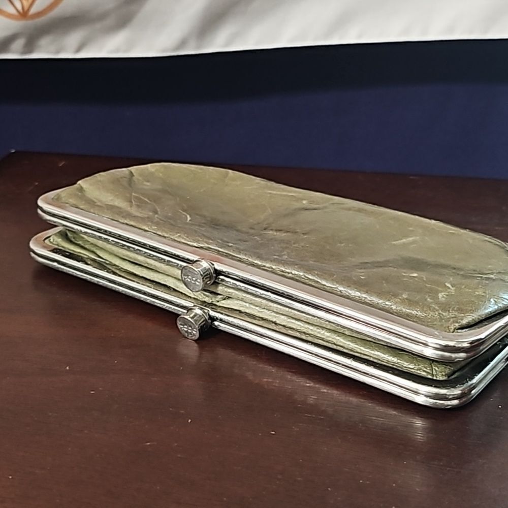 HOBO Distressed Leather Wallet - Picture 3 of 8